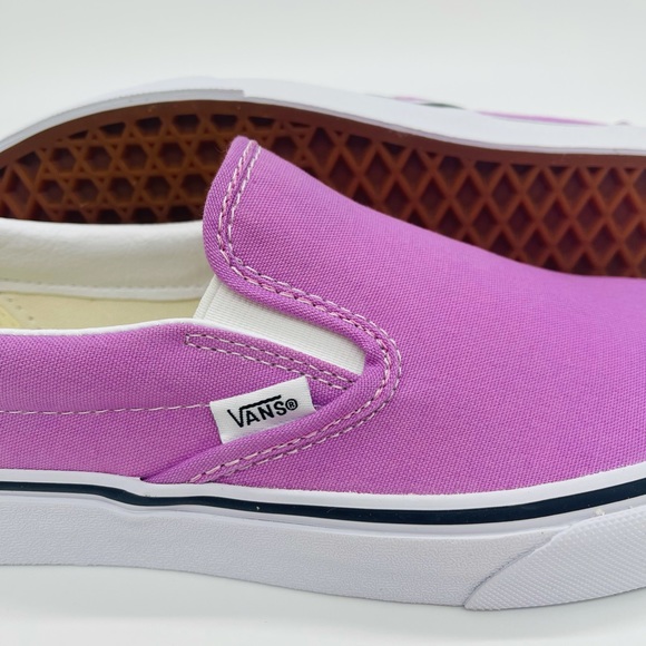 Classic Slip-On Vans - Picture 8 of 12